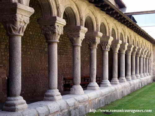 DETALLE DE LA ARQUERA DEL LADO SUR